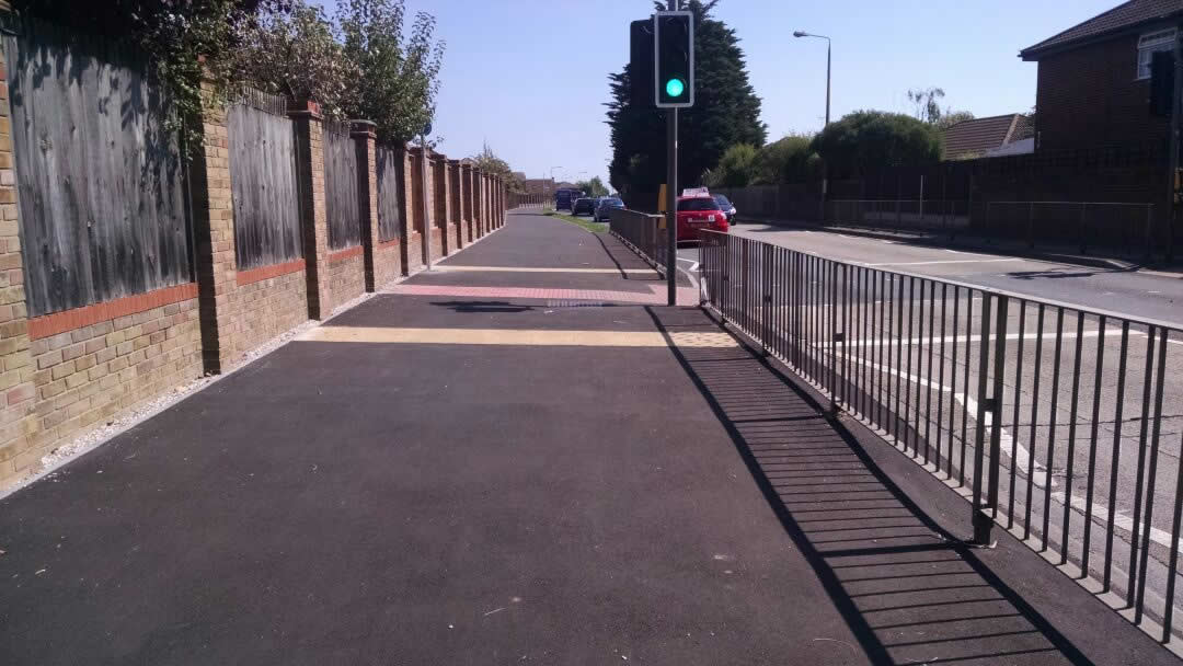 Somnes Avenue cycle scheme